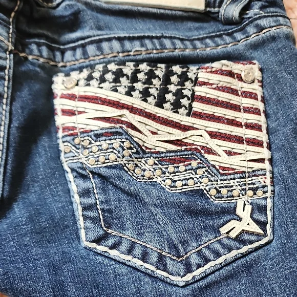 Vigoss Blue Jean Shorts Distressed Cut-Off Hem - Picture 3 of 11